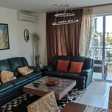 Apartment луксозен срещу какао